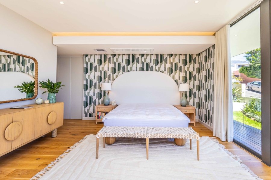 4 Bedroom Property for Sale in Fresnaye Western Cape